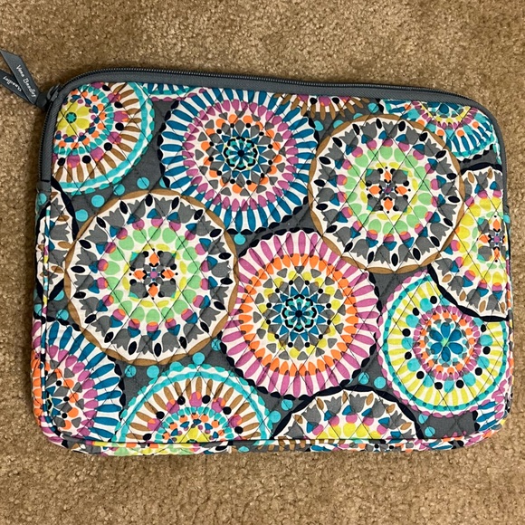 Vera Bradley laptop sleeve - Picture 1 of 2